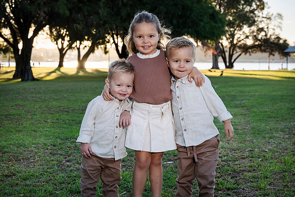 fam 250419 dawyer 33-(PRINT ONLY)