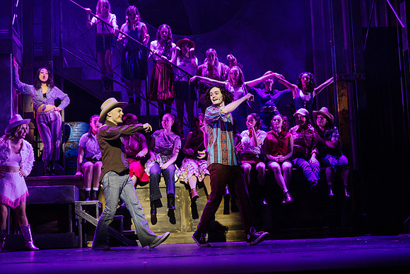 waapa 2306 footloose 572-(PROOF ONLY)