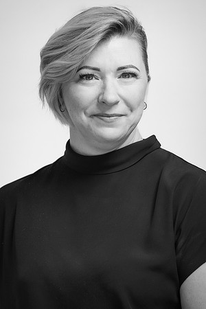 ria 230510 headshots-88-(PRINT ONLY)-2