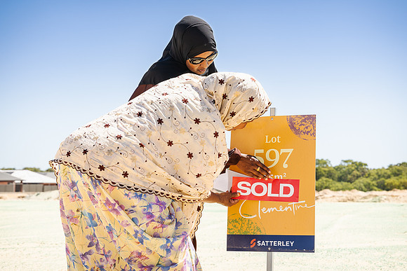 sat 250215 clementine buyers 56-(WEB ONLY)