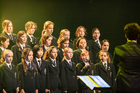 pc 230816 junior choir 100-(PRINT ONLY)