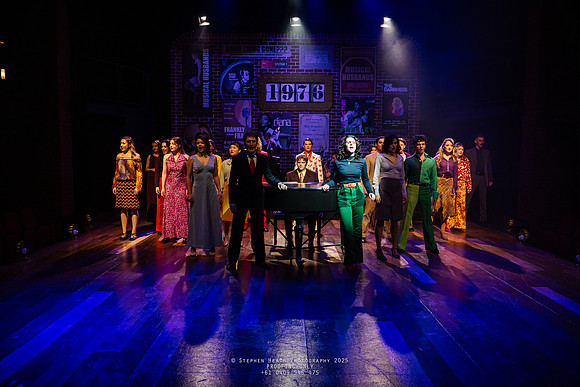 waapa 250612 merrily we roll along 43-(PROOF ONLY)