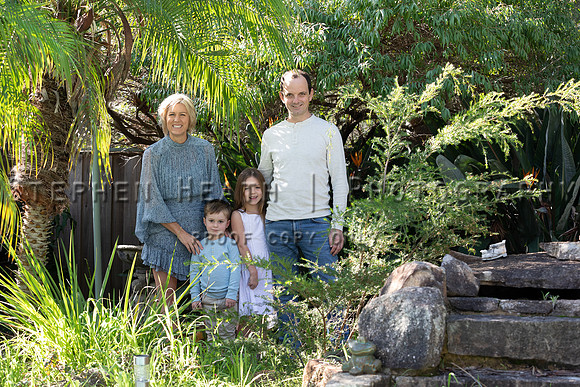 family-robertson-210604-27-(PROOF ONLY)