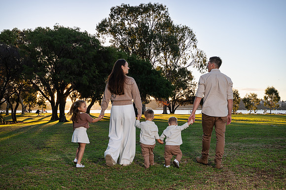 fam 250419 dawyer 152-(WEB ONLY)
