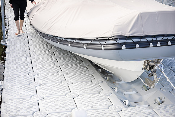 rbo 240808 float dock 16-(PROOF ONLY)
