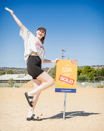 sat 250215 clementine buyers 121-(WEB ONLY)