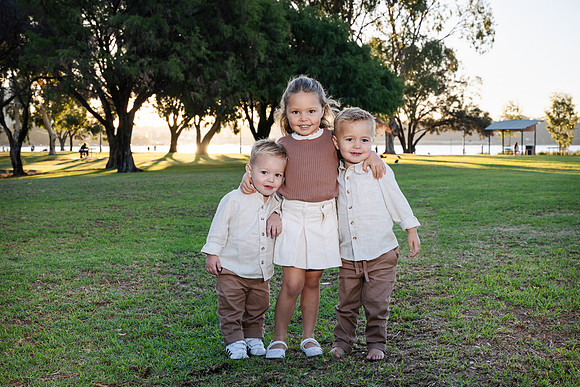 fam 250419 dawyer 36-(WEB ONLY)