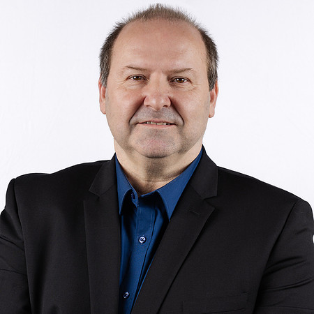 Peter Simunovich-4-(WEB ONLY)