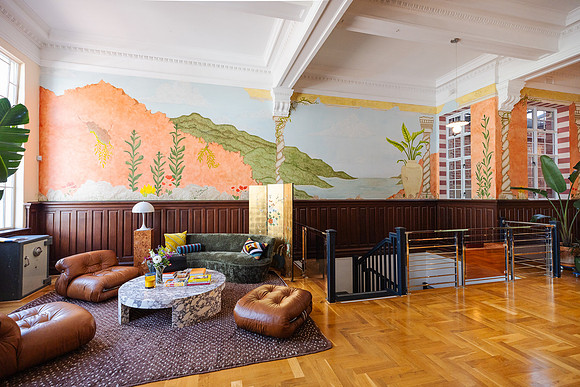 kate 231020 mural-1-(WEB ONLY)