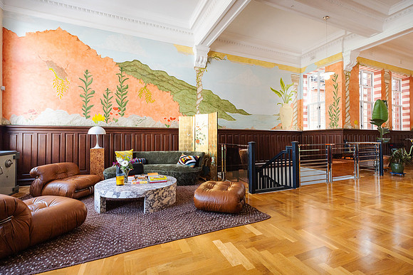 kate 231020 mural-181-(WEB ONLY)