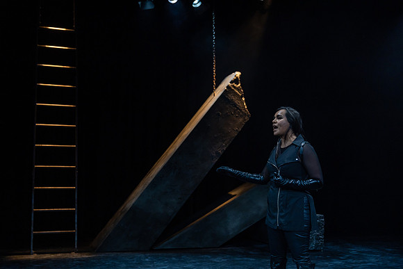 waapa 221109 fatlon 128-(PROOF ONLY)
