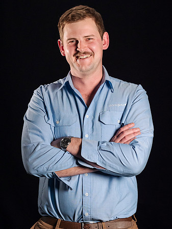 Georgiou_Join Stay_Headshot_LPV_2023_25-(PRINT ONLY)