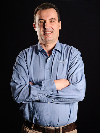 Georgiou_Join Stay_Headshot_LPV_2023_27-(PRINT ONLY)
