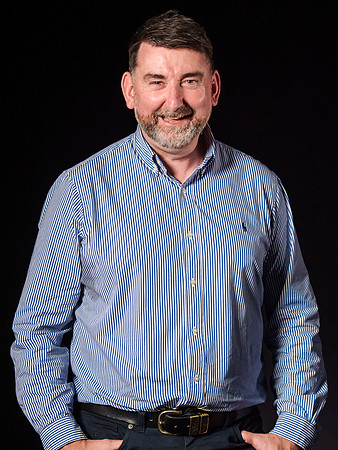 Georgiou_Join Stay_Headshot_LPV_2023_99-(PRINT ONLY)
