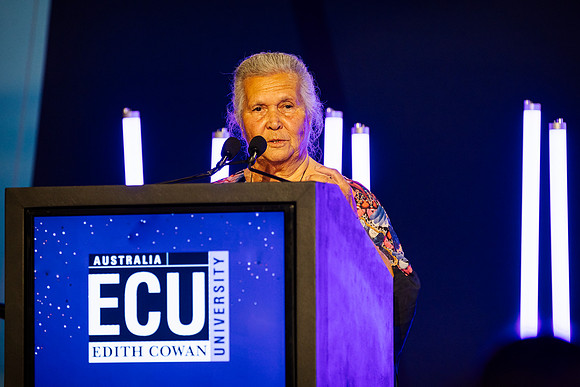 ecu 231123 alumni awards 137-(PRINT ONLY)