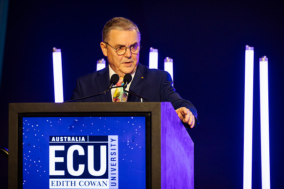 ecu 231123 alumni awards 147-(PRINT ONLY)