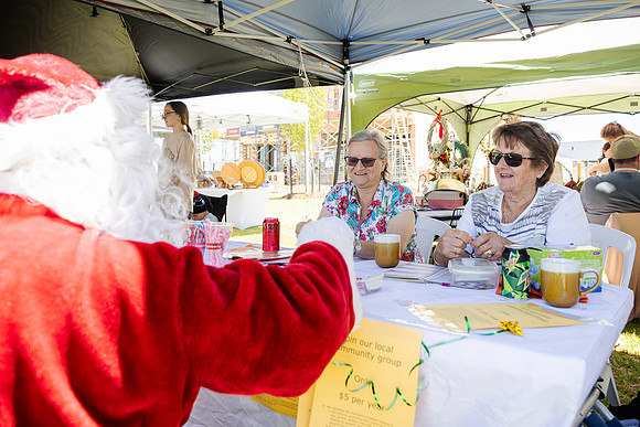 sat 231209 clementine xmas market 100-(PRINT ONLY)