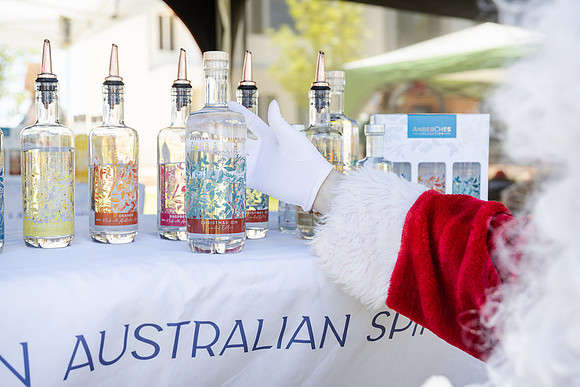 sat 231209 clementine xmas market 115-(WEB ONLY)