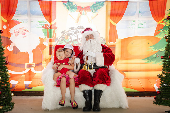 sat 231209 clementine xmas market 181-(WEB ONLY)