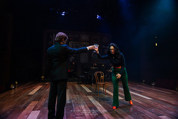 waapa 250612 merrily we roll along 171-(PROOF ONLY)