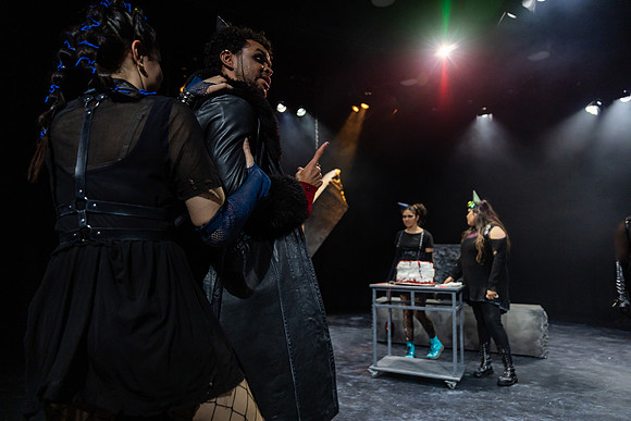 waapa 221109 fatlon 124-(PROOF ONLY)