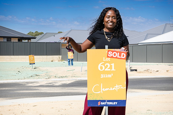 sat 250412 clementine buyers 72-(PRINT ONLY)