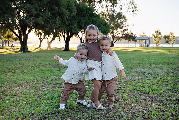 fam 250419 dawyer 37-(PRINT ONLY)