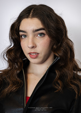 headshots 250807 kristen-51-(PROOF ONLY)
