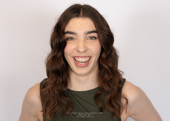 headshots 250807 kristen-123-(PROOF ONLY)