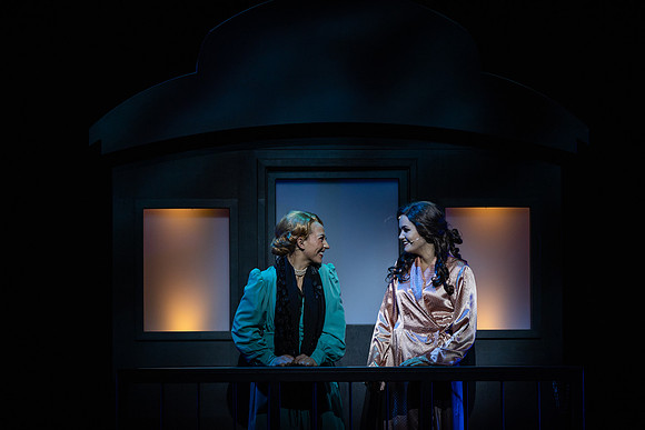 waapa 220609 mack and mabel 217-(PROOF ONLY)