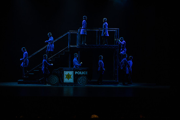 waapa 220609 mack and mabel 600-(PROOF ONLY)