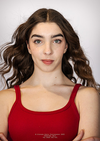 headshots 250807 kristen-59-(PROOF ONLY)