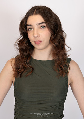 headshots 250807 kristen-100-(PROOF ONLY)