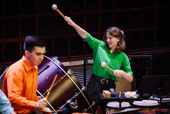 waapa 250411 defying gravity 466-(WEB ONLY)