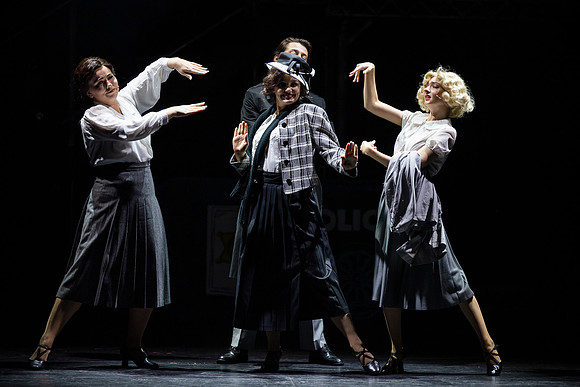waapa 220609 mack and mabel 605-(PRINT ONLY)