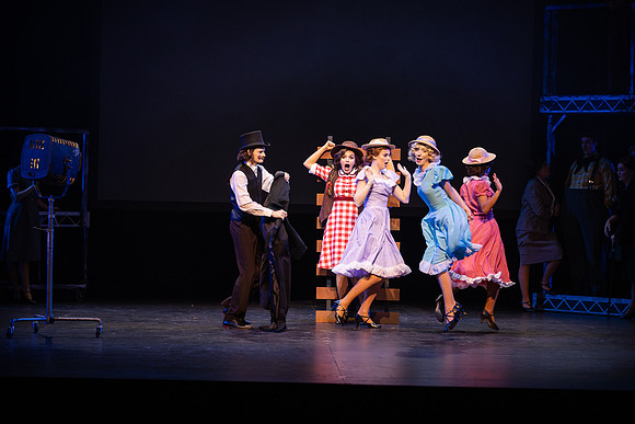 waapa 220609 mack and mabel 255-(PROOF ONLY)