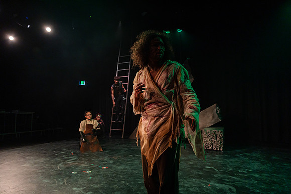 waapa 221109 fatlon 198-(PROOF ONLY)