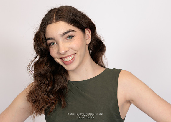 headshots 250807 kristen-181-(PROOF ONLY)