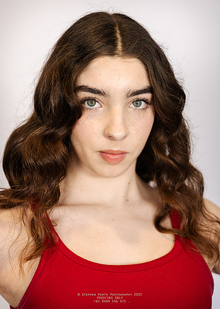 headshots 250807 kristen-87-(PROOF ONLY)
