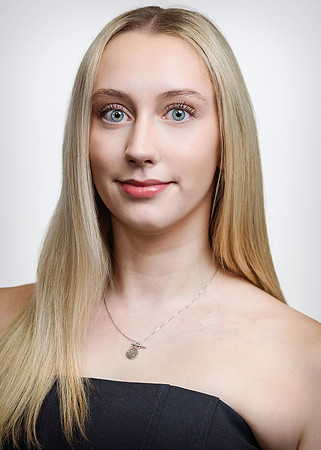 Layla Coumbe 1-(WEB ONLY)