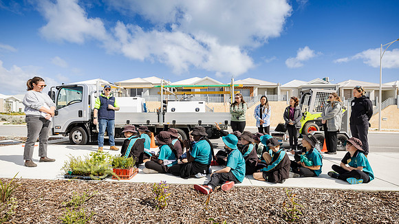 peet 250814 shorehaven tree planting 41-(PRINT ONLY)