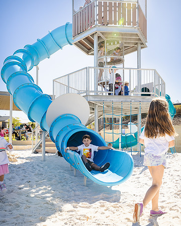uqwa 240505 east of the beach 111-(WEB ONLY)