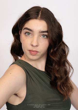 headshots 250807 kristen-195-(PROOF ONLY)