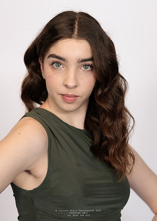 headshots 250807 kristen-199-(PROOF ONLY)