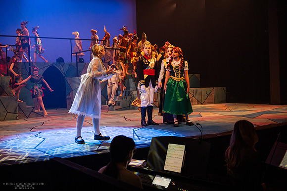 pc 240911 frozen jnr 12-(PROOF ONLY)