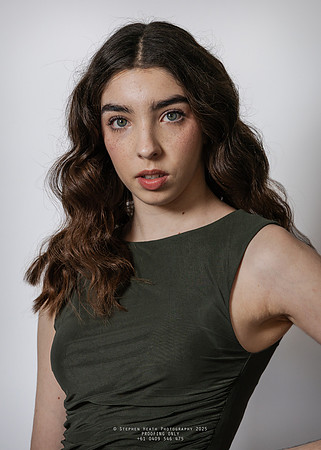headshots 250807 kristen-233-(PROOF ONLY)