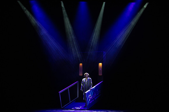 waapa 220609 mack and mabel 681-(WEB ONLY)