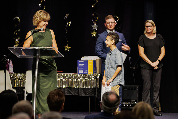 snj 241203 y6 graduation 145-(WEB ONLY)