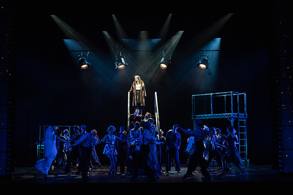 waapa 220609 mack and mabel 529-(PROOF ONLY)