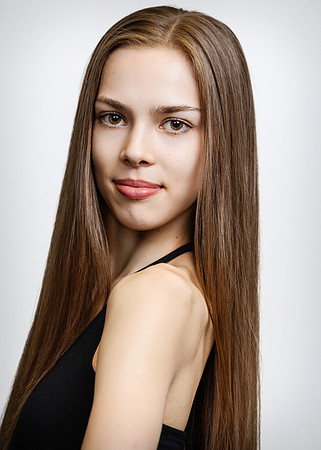 Francesca Johnson 1-(WEB ONLY)